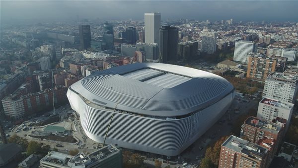 «حمام ساونا».. أزمة جديدة تواجه ريال مدريد بسبب سانتياجو برنابيو