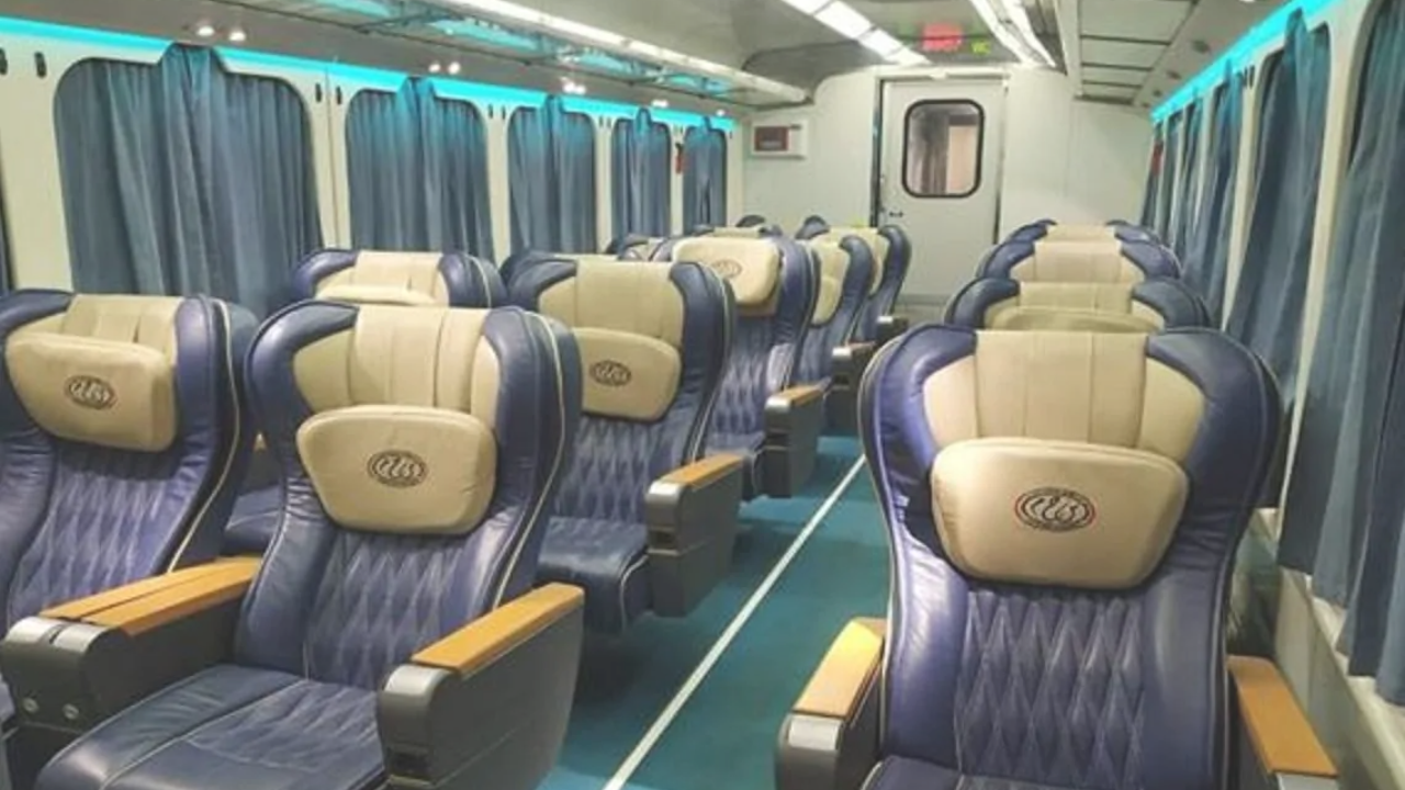 مواعيد قطارات الاسكندرية القاهرة vip للذهاب والعودة في تاريخ يوم 26 من نوفمبر 2025