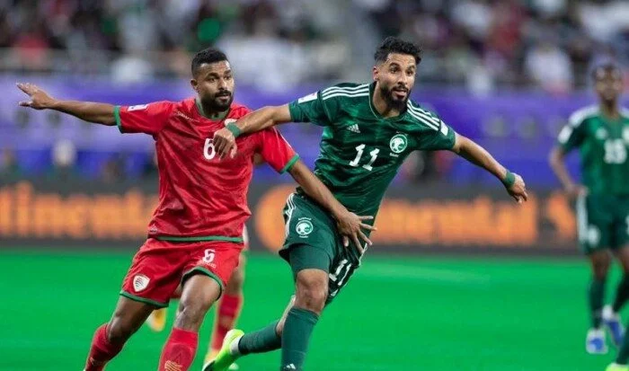 الأخضر يتجهز لمواجهة الحرة اليوم .. مباراة عمان والسعودية كاس العرب والقنوات الناقلة