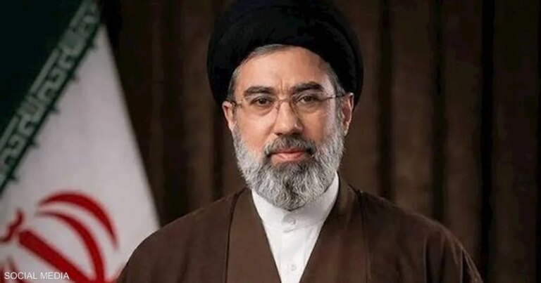 الاستخبارات الأميركية تكشف تفاصيل جديدة في تحقيقاتها حول مجتبى خامنئي