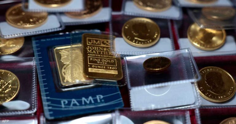 الذهب يتراجع بمزيد من الخسائر ويسجل أقل من 4500 دولار