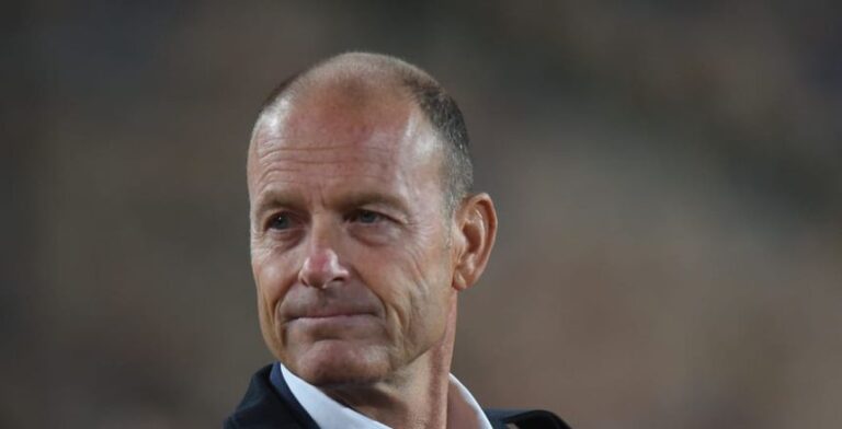 توروب يفاجئ الجميع بعد مباراة الأهلي والترجي ويثير تساؤلات حول استقالته