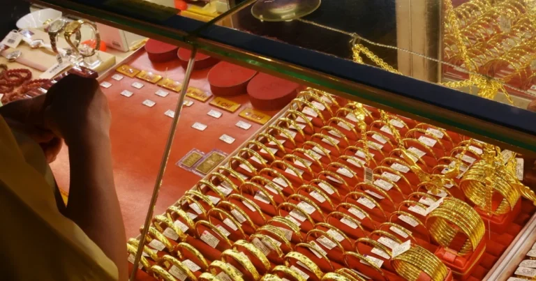 هبوط كبير في أسعار الذهب اليوم 23 مارس 2026 بأكثر من 4 ملايين دونغ فيتنامي