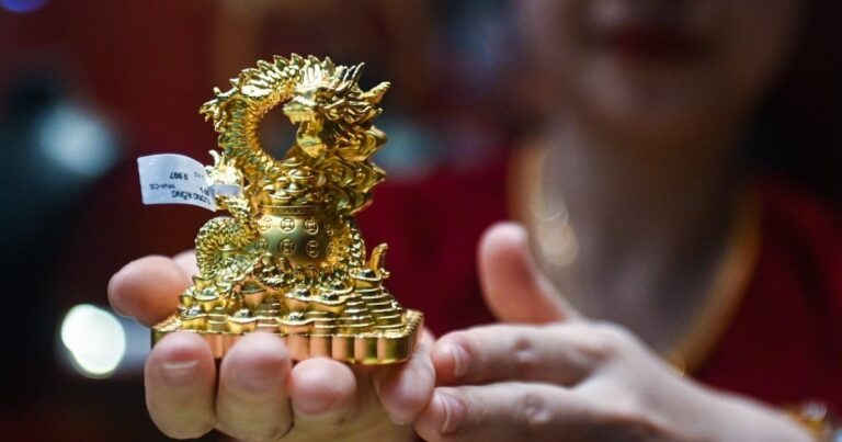 أسعار الذهب اليوم السبت تشمل سعر الذهب في SJC وسعر الذهب عيار 9999 وسعر الذهب في الخواتم والأسعار العالمية