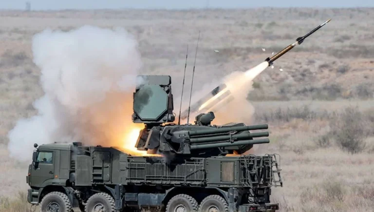 منظومات الدفاع الجوي: كيف تحمي السماء سماءنا بصمت في السعودية