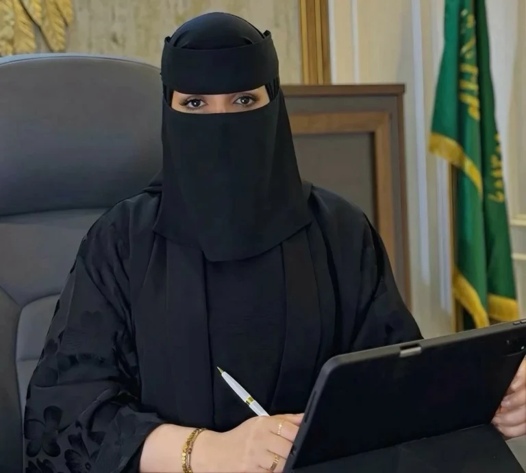 موظفو القطاع الخاص في السعودية يستحقون تعويضات إجازة العيد وفقاً لقانونية «عكاظ»