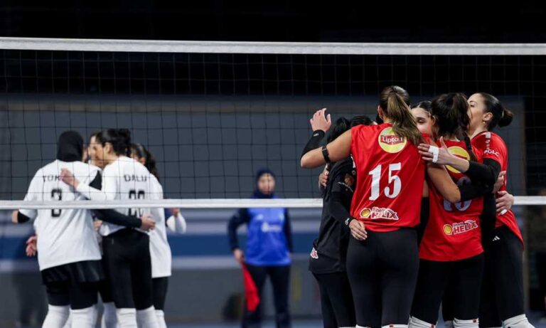 نتائج مثيرة في منافسات كرة الطائرة تهيمن على عناوين الأخبار