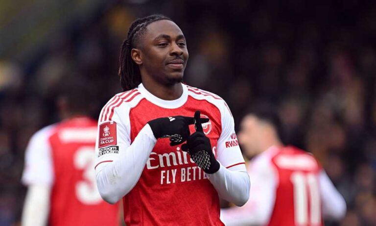 غياب إيزي عن الملاعب لشهر على الأقل بسبب الإصابة بعد 6 مباريات حاسمة وفقاً لتقارير ذا أثلتيك