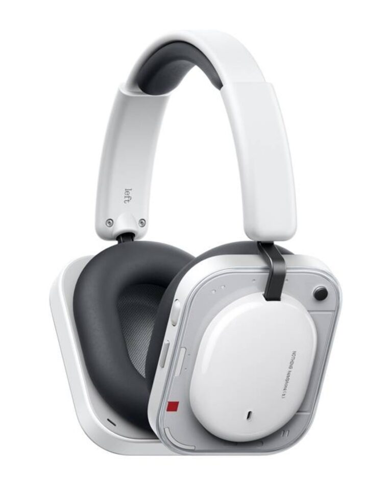 تطلق نوثينغ هاتفها الجديد وسماعة رأس متطورة في الإمارات