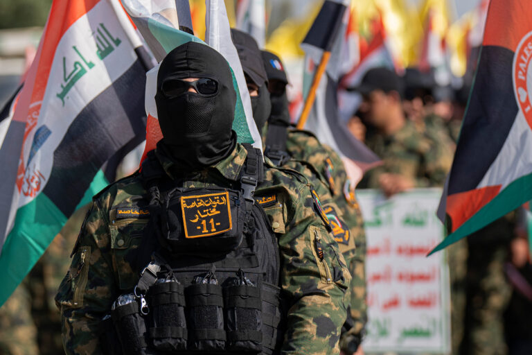 الفصائل العراقية المشاركة في الصراع مع إيران ما بينها من روابط وتأثيرات