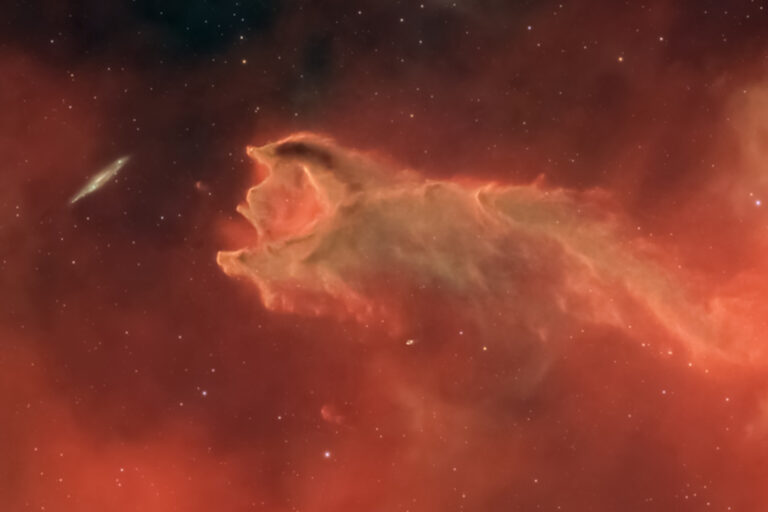 سديم “فم الوحش” يكشف عن أسرار النشاط المذهل في الكون الهادئ
