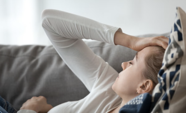 وفاة شخصين في بريطانيا بسبب التهاب السحايا والأعراض وكيفية الوقاية منه