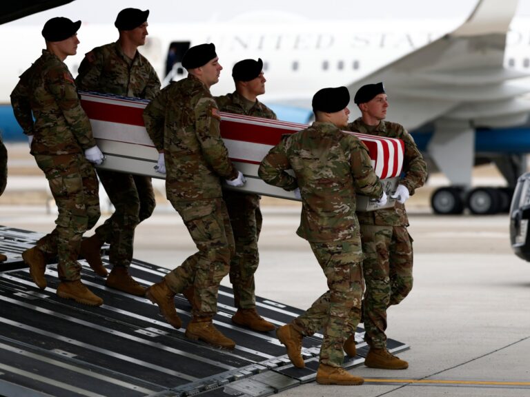 مقتل 13 جندياً أمريكياً وإصابة 210 في أحداث الحرب الإيرانية