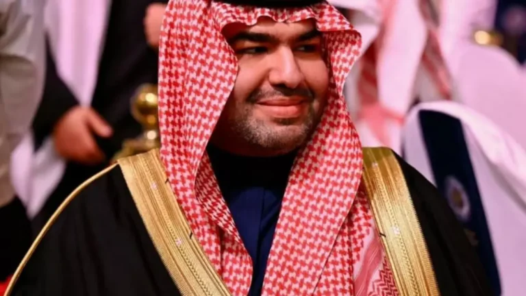 أمير الرياض وكبار المسؤولين يعزّون في وفاة الأمير محمد بن بندر آل سعود