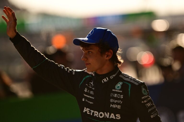 أنتونيللي يحقق انتصاره الأول في سباق الصين ويمنح هاميلتون أول منصة تتويج مع فيراري