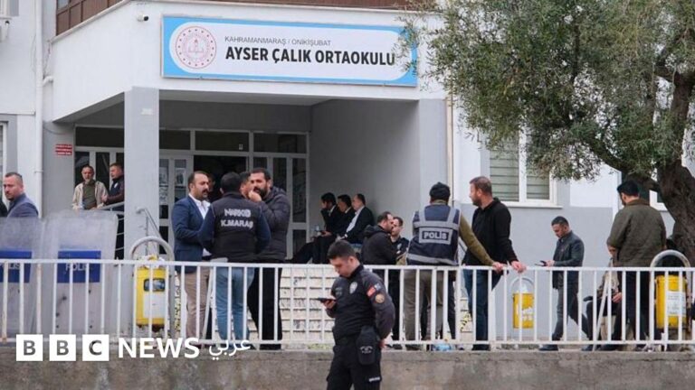 تركيا توقف 162 شخصاً بسبب تصريحاتهم على الإنترنت حول حوادث إطلاق النار في المدارس