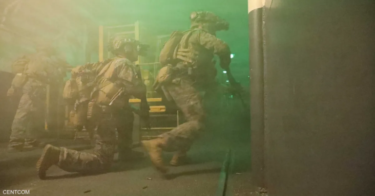 الجيش الأميركي يتهيأ للقيام بعمليات ضد السفن المرتبطة بإيران