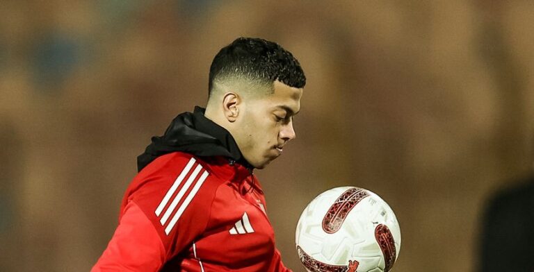 إمام عاشور يكشف موقفه من عرض الـ150 مليون جنيه لتجديد عقده مع الأهلي