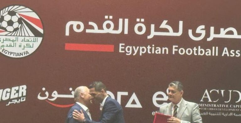 اتحاد كرة القدم يعلن تكريم وفا كأحد الحكام الحاصلين على الشارة بعد اتفاق مسبق