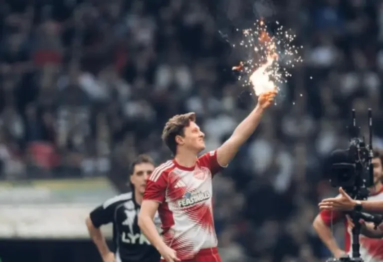 لاعب يتسبب في جدل بعد حصوله على بطاقة صفراء في إنجلترا “شاهد الفيديو”