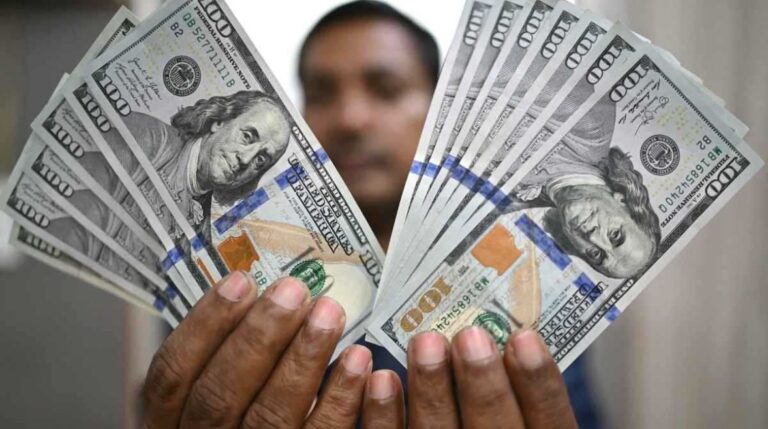 تحديث سعر الدولار اليوم الخميس 16 أبريل 2026.. هل تراجع إلى 50 جنيها؟