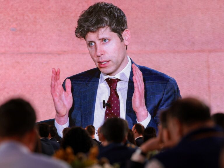 أسرار طرد سام ألتمان من أوبن إيه آي وكيف استعاد منصبه بطريقة مذهلة