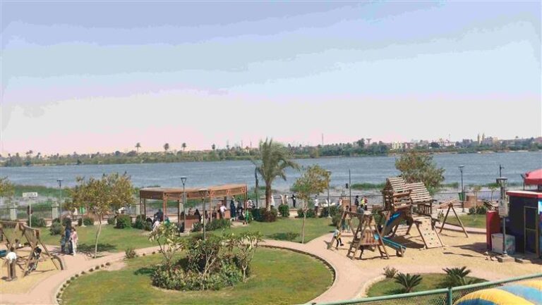 توقعات حالة الطقس اليوم وغدًا والأرصاد تحذر من الشبورة والرياح القوية