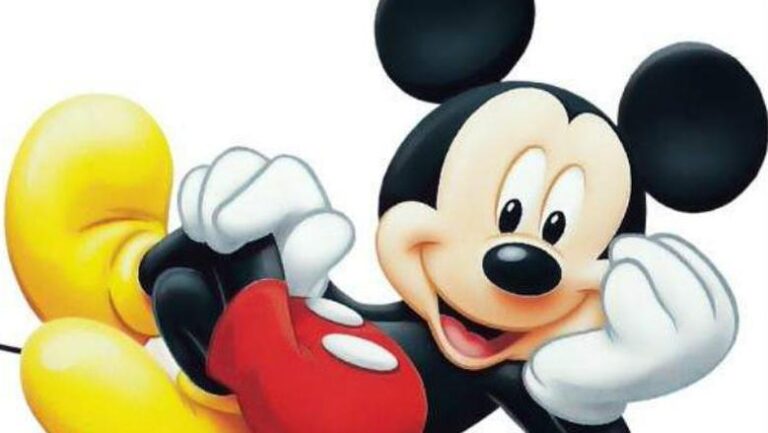 اكتشف ترددات قنوات أفلام الكرتون الجديدة لعام 2026 على نايل سات وعرب سات واضبط جهاز الاستقبال لديك فوراً