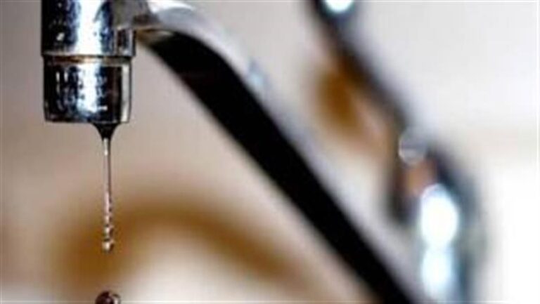 انقطاع المياه عن 14 منطقة في الجيزة… متى سيكون الإع恢复؟