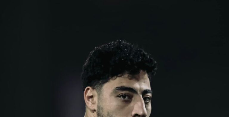 سياسة الأهلي تعوق انضمام أكرم توفيق في الموسم المقبل بعد الشرط الأخير