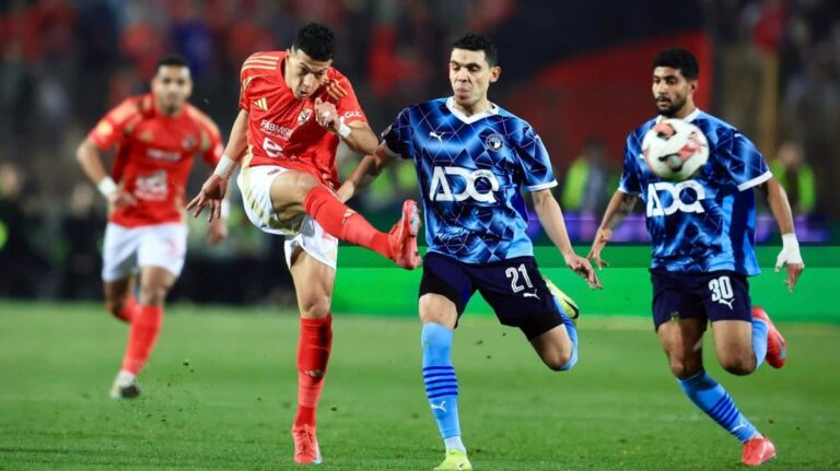 الأهلي يواجه تحديات صعبة قبل مواجهة بيراميدز مع 3 غيابات مؤلمة في نصف النهائي