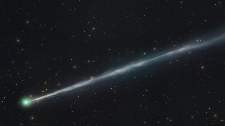 مراقبة مذهلة: انطلاق المذنب (PanSTARRS) في سماء جدة فجر الغد