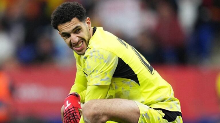 الأهلي يسعى لحل قضية مصطفى شوبير وتأكيد استمراره في الفريق