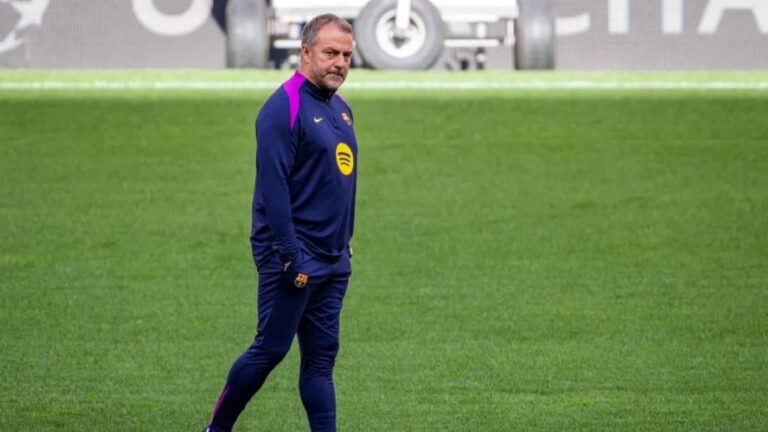 قلق فليك من حالة أرضية ملعب أتلتيكو مدريد قبيل مباراة الأبطال الكبيرة