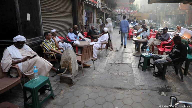 قضية ترحيل السودانيين من مصر: تحديات داخلية معقدة