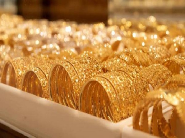قفزت أسعار الذهب في السوق المحلي إلى 98.10 دينار للجرام