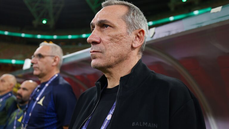 رحلة دونيس: كيف حول الهلال أوقات رينارد الصعبة إلى ذكريات رائعة