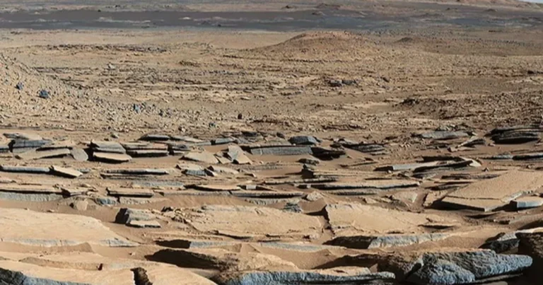 مفاجأة في الكوكب الأحمر: ملامح محيط هائل يغمر ثلث سطح المريخ