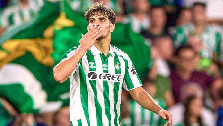 الزلزولي يتجنب الاحتفال مع شباك أوساسونا ويصرح: “لا يمكن أن أحتفل أمام فريقي السابق”