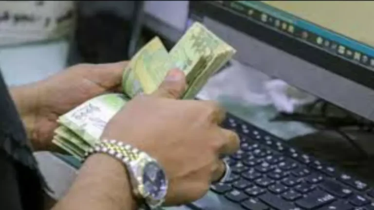 مفاجأة في أسعار الدولار باليمن… فارق مذهل يبلغ 1000 ريال بين المناطق!