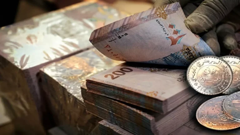 انهيار سعر الصرف في اليمن – الفجوة المذهلة بين صنعاء وعدن تتجاوز 300%!