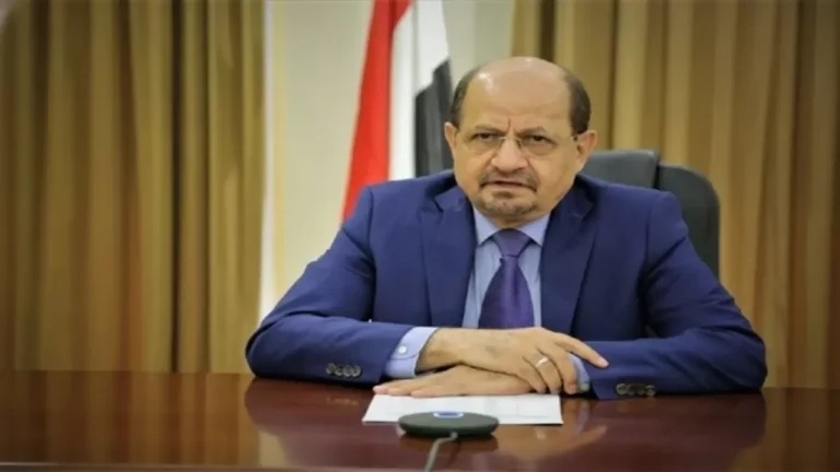 رئيس وزراء اليمن يحدد موعد العودة إلى عدن ويعد بمستقبل واعد للمواطنين رغم التحديات