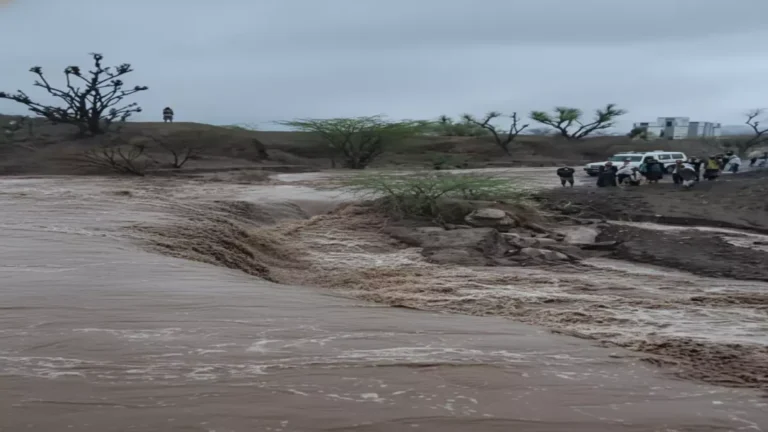 مأساة اليمن تتفاقم مع الأمطار… 10 أرواح تزهق بينهم أطفال والسيول ت devastate المنطقة