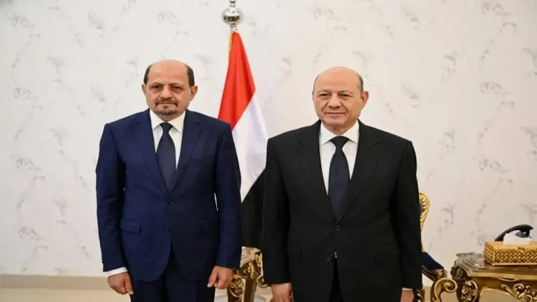 حكومة الزنداني الجديدة في اليمن تتكون من 29 وزيراً… هل تنهي 8 سنوات من النزاع؟