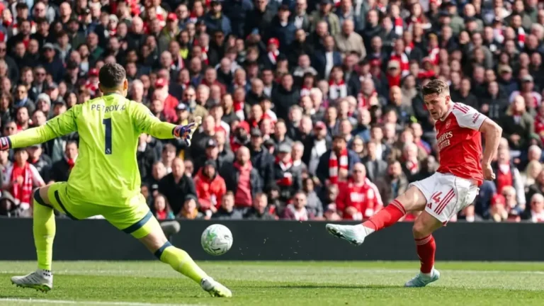 يوكيريس يكشف السبب الخفي وراء خسارة أرسنال على أرض ملعب الإمارات أمام بورنموث