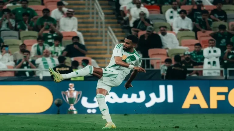 محرز يقود الأهلي لربع النهائي بعد إنقاذ دراماتيكي في اللحظات الأخيرة من البطولة الآسيوية