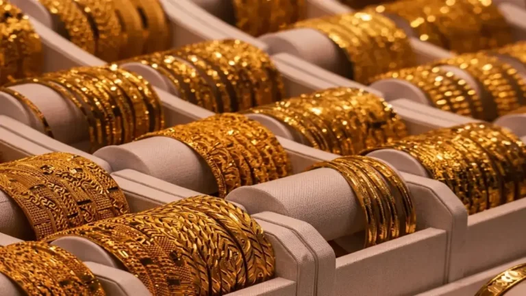 فجوة اقتصادية تصل إلى 300% بين صنعاء وعدن تؤثر على حياة اليمنيين والأسعار تتضاعف أربع مرات على نفس المنتجات