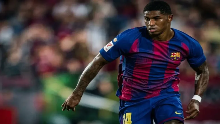 مدرب تشيلسي يوضح سبب غياب بيدرو المفاجئ: “سبب غير متوقع” يحول دون مشاركته أمام مانشستر يونايتد