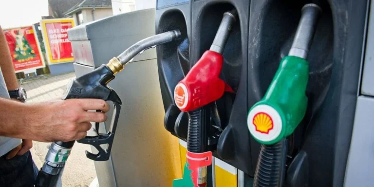 اكتشف أسعار الوقود الجديدة ليوم الجمعة والمفاجآت التي تنتظرك