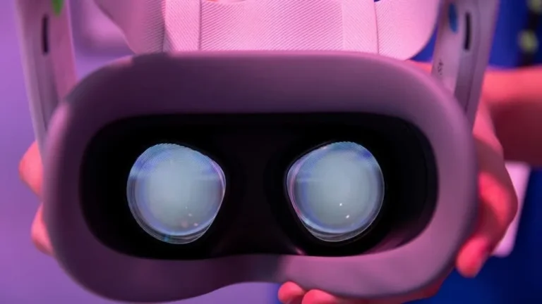 ارتفاع الأسعار العالمية لنظارات الواقع الافتراضي Quest 3 و3S